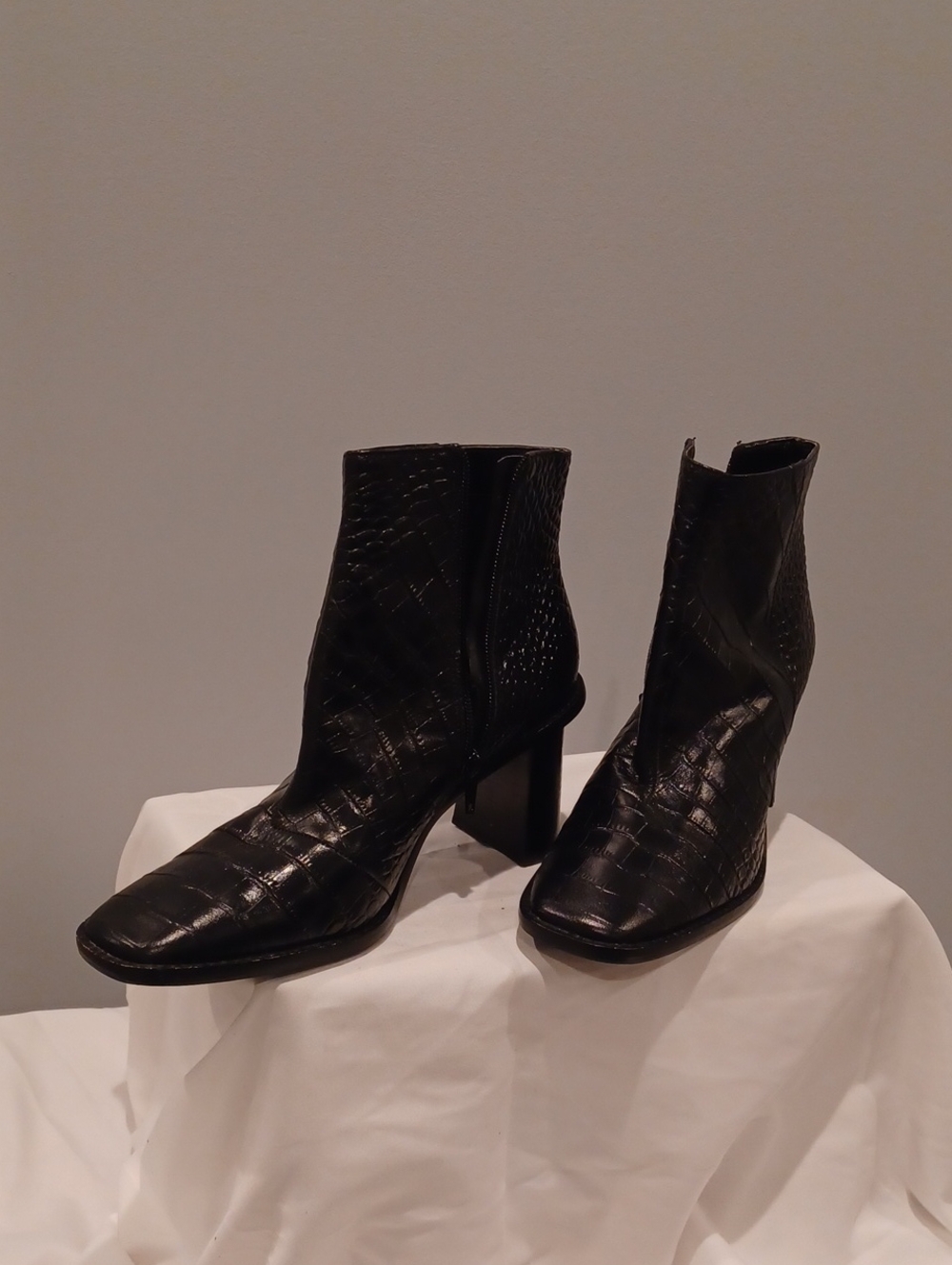 Gibson Latimer Black Croc-Embossed Leather Ankle Booties